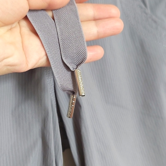 Lululemon Yoga Camp Crop - Picture 10 of 16